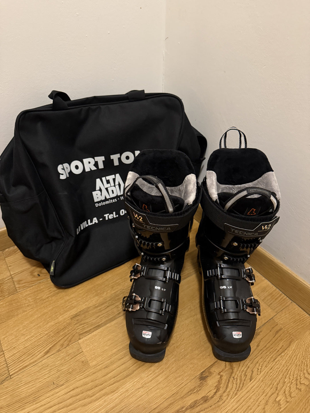 Scarponi sci donna Tecnica Mach1 LV 95 W2 2025 tg. 25-25.5 usati