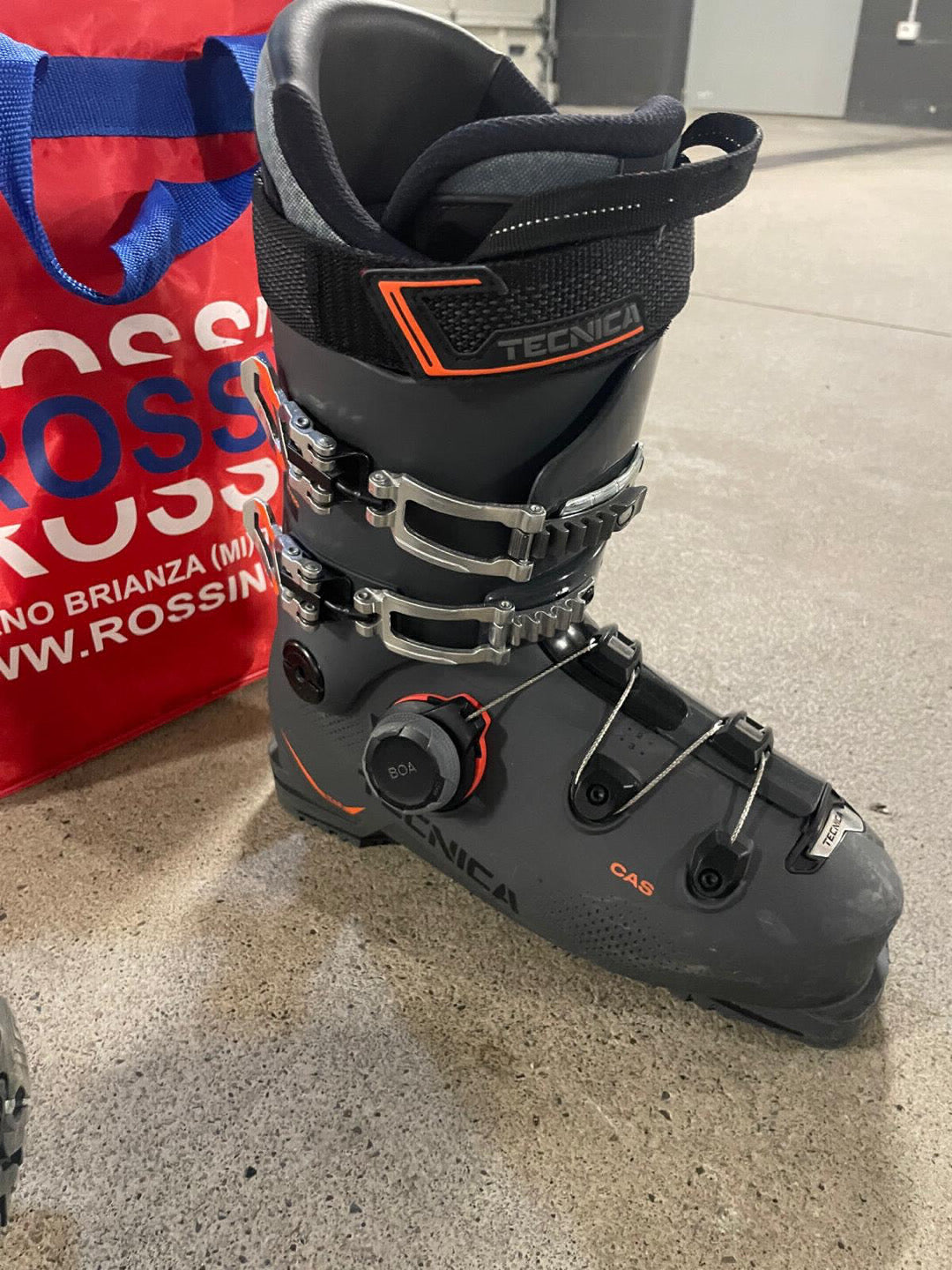 scarponi sci Tecnica BOA tg. 28 usati