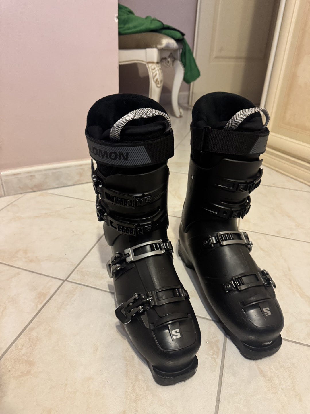 scarponi sci salomon taglia 28-28.5 usati