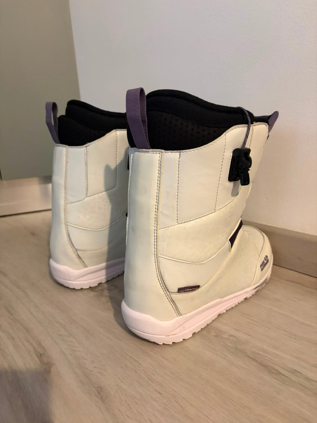 Scarponi snowboard donna North Wave n. 42 usati