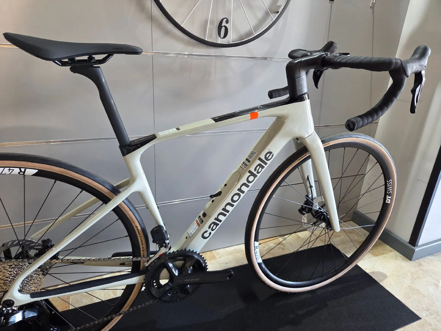 Cannondale Synapse Crb4 Shimano 105 Di2 2025 Tg 51 NUOVA