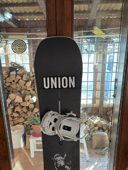 Tavola snowboard BURTON process camber 157cm 2026 + ATTACCHI UNION FORCE usata