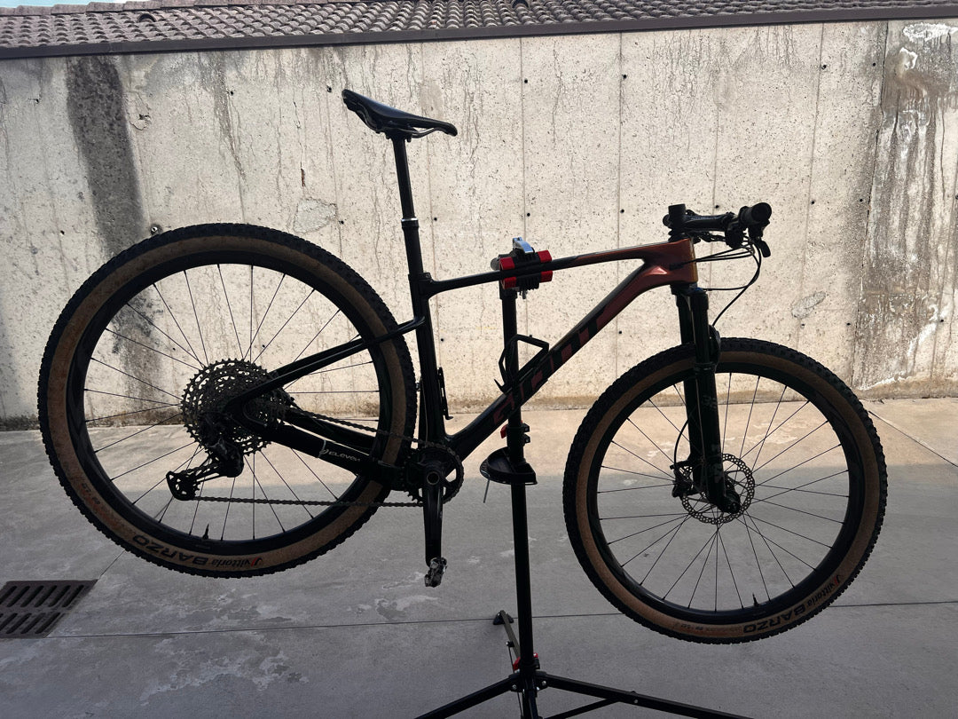 MTB Giant tg. M carbonio Shimano XT usata