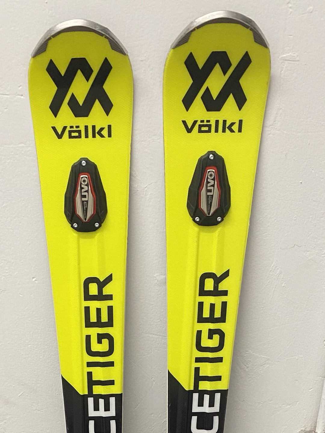 Sci Völkl Racetiger SC 165 cm attacchi Marker usa