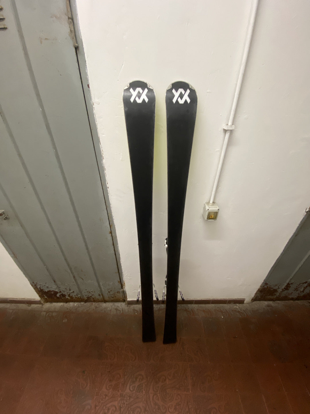 Sci Völkl Racetiger SC 165 cm attacchi Marker usa