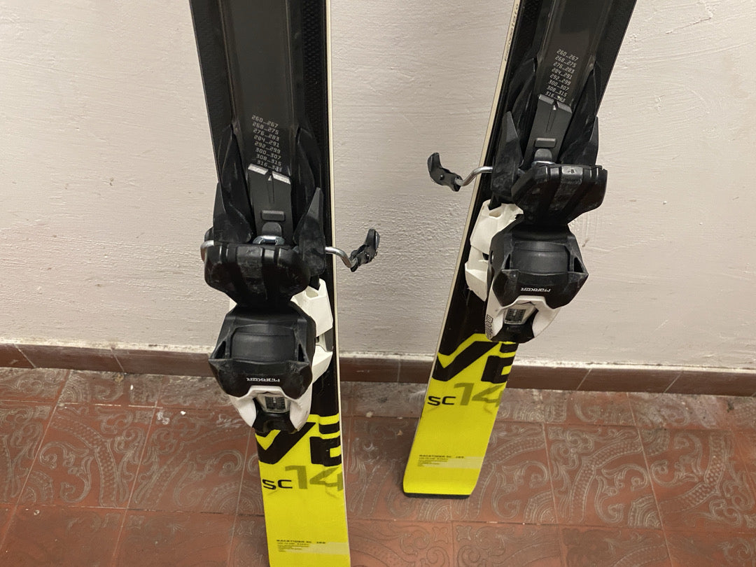 Sci Völkl Racetiger SC 165 cm attacchi Marker usa