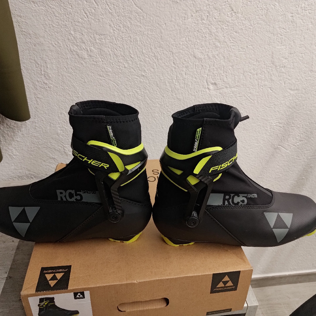 scarpone sci di fondo Fischer RC5 skate tg 42 usato poco