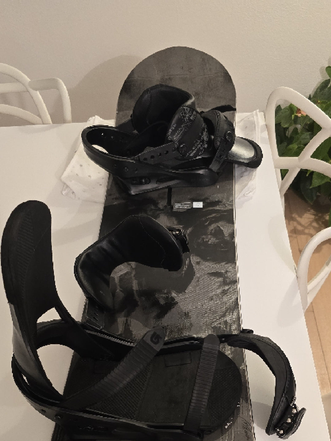 Attacchi tg. M e scarponi tg. 42 snowboard Burton usati