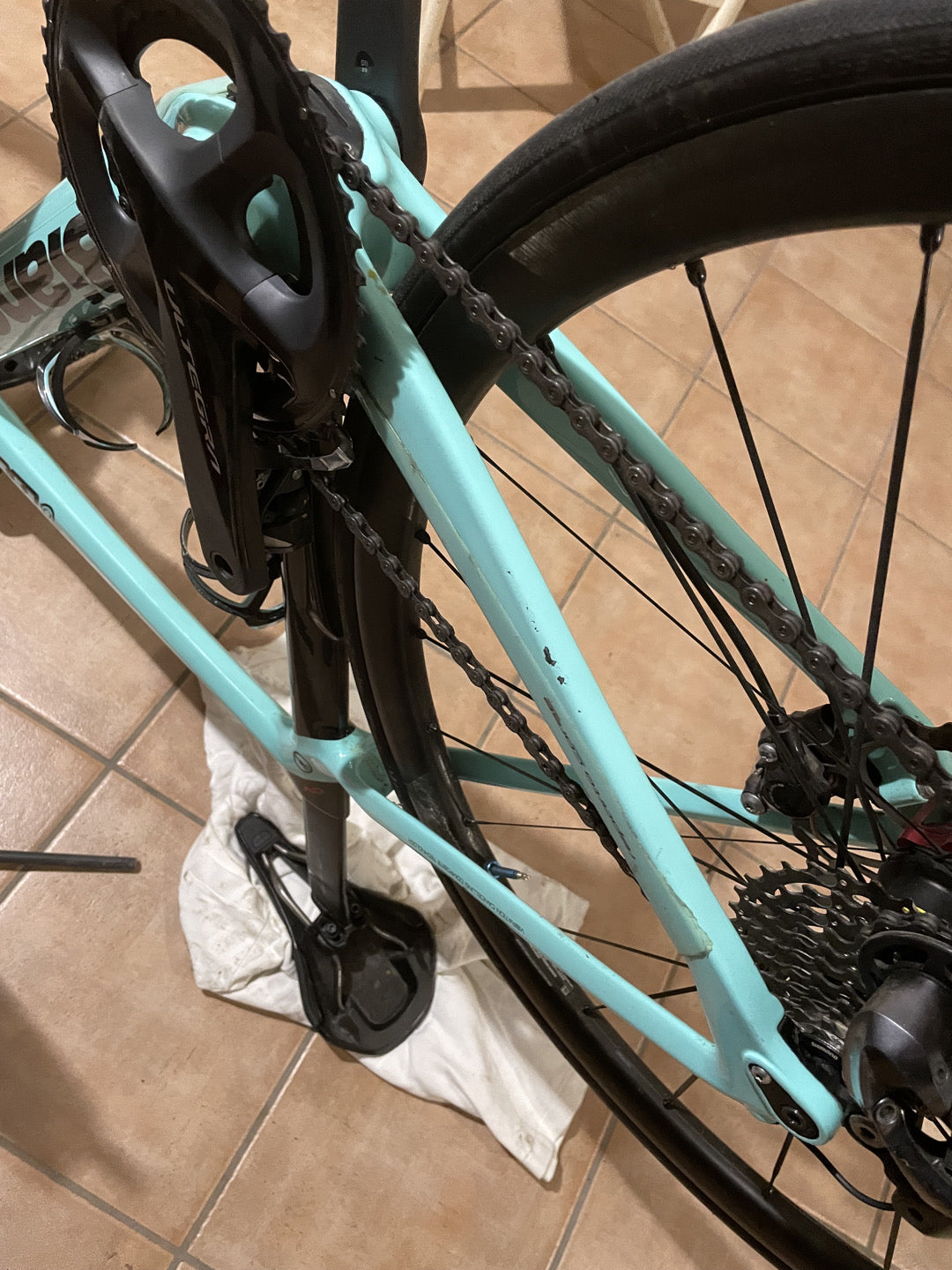Bianchi XR4 tg 53 ultegra Di2 ruote mavi usata