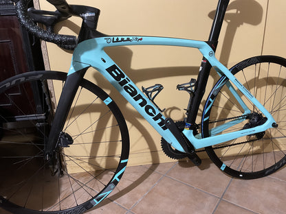 Bianchi XR4 tg 53 ultegra Di2 ruote mavi usata