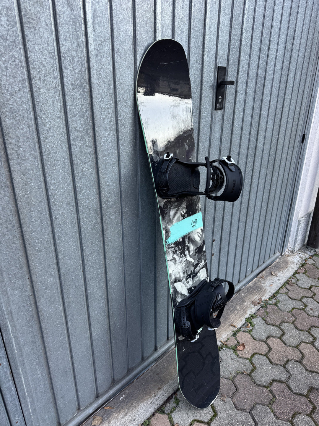 Snowboard Salomon 158 cm + Attacchi + Scarponi Edge tg. 45 usati