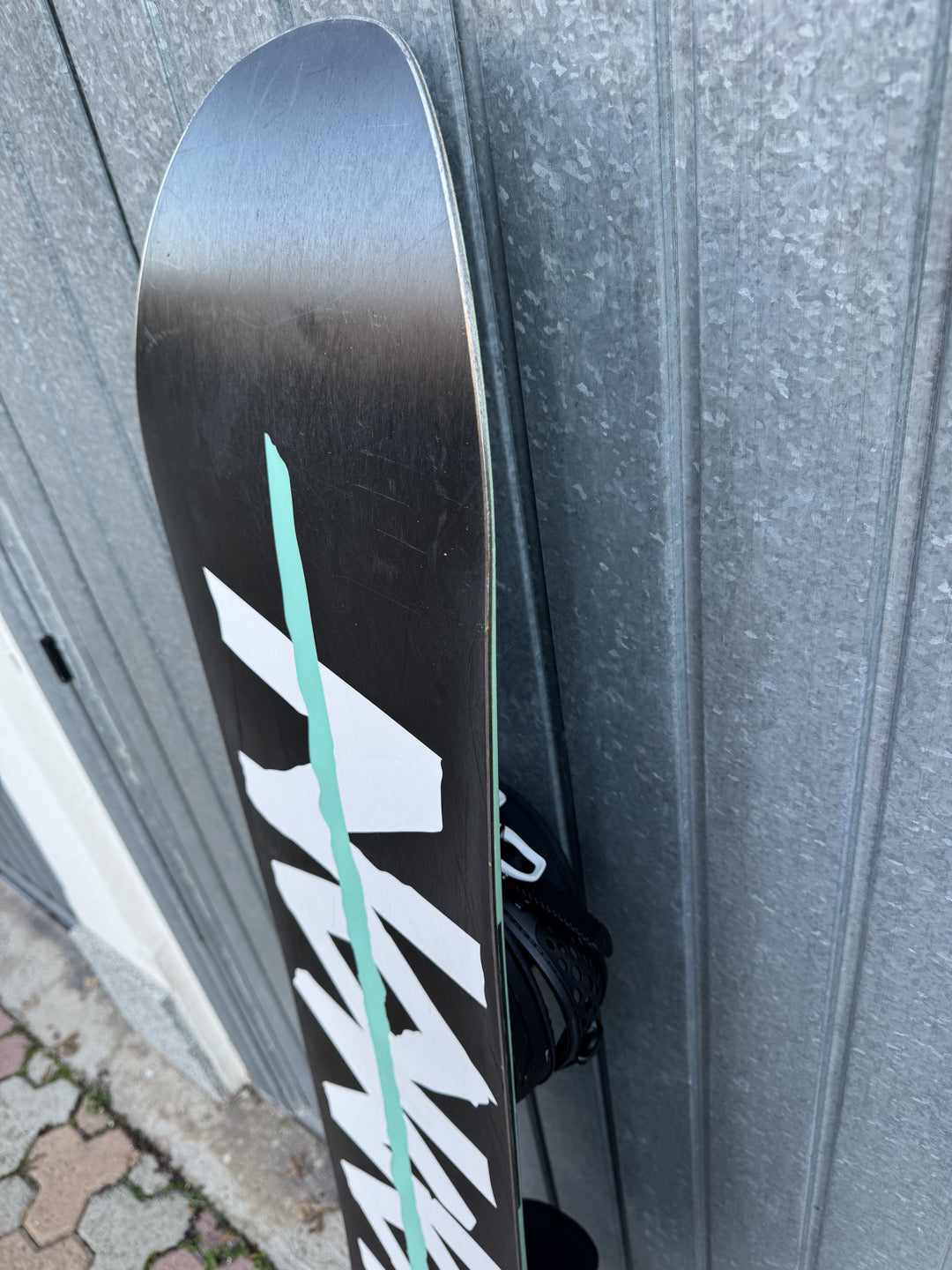 Snowboard Salomon 158 cm + Attacchi + Scarponi Edge tg. 45 usati