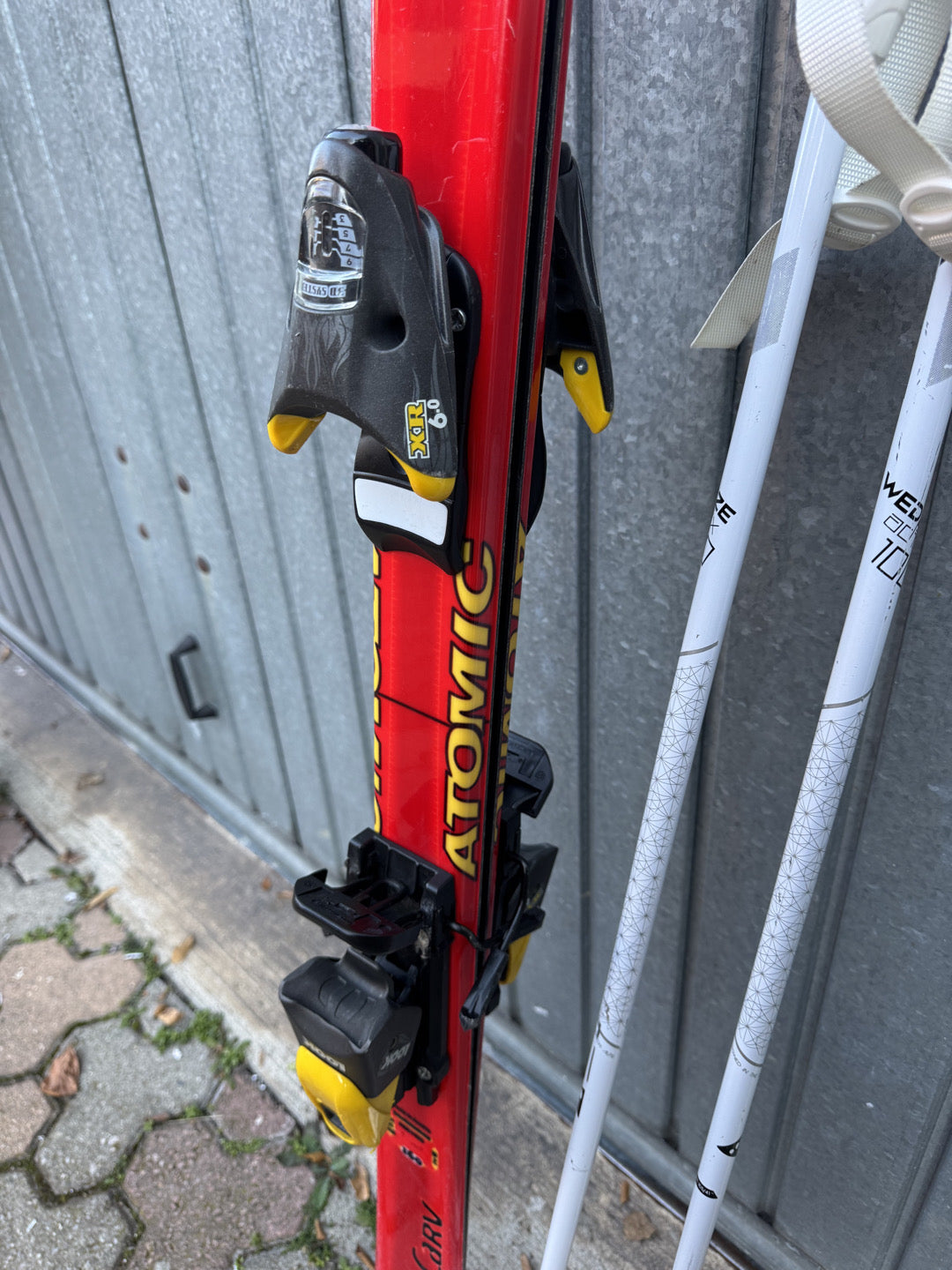 Sci Atomic carving 160cm + attacchi LOOK + bastoncini usati