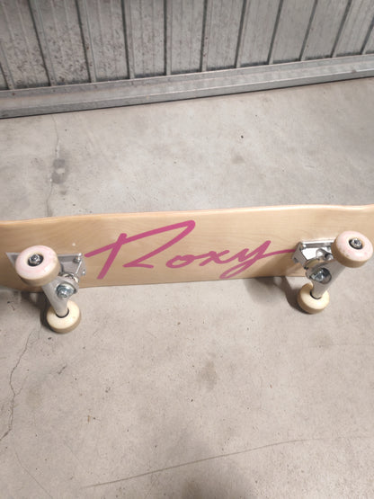 skateboard Roxy