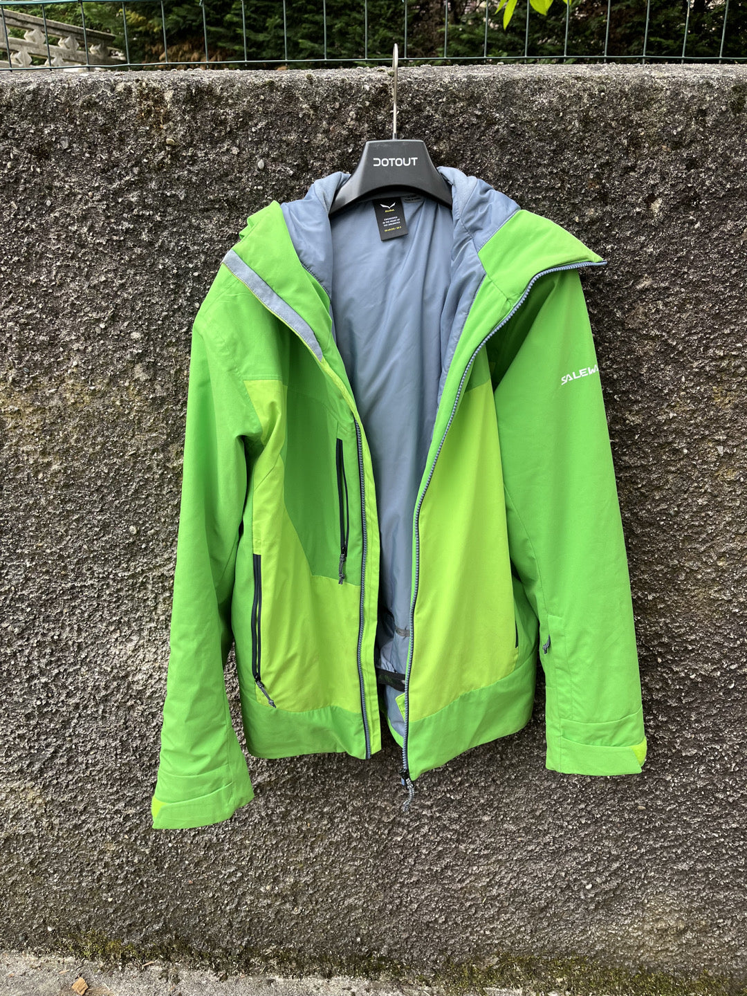 Giacca Salewa verde tg. M in buone condizioni
