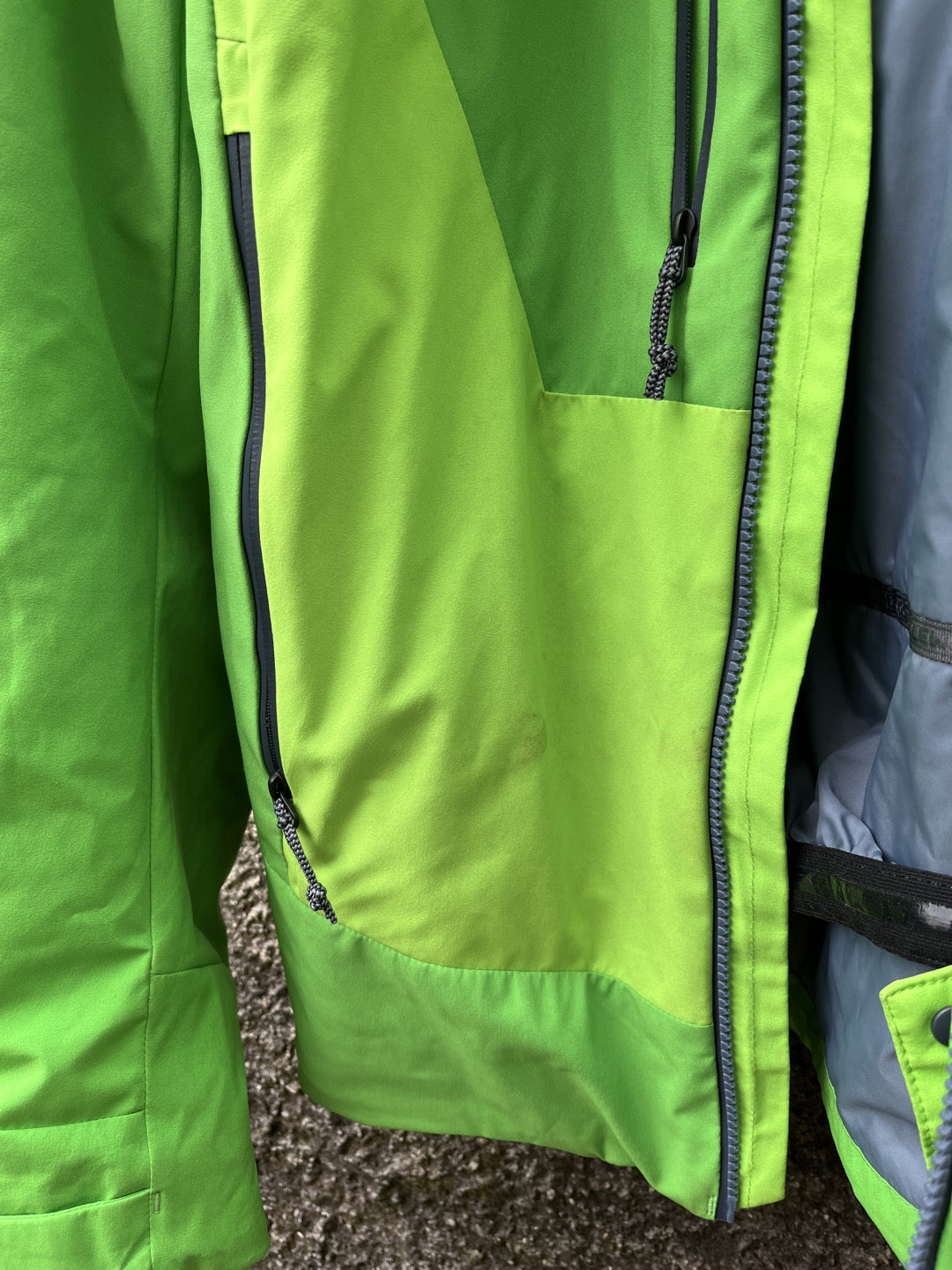 Giacca Salewa verde tg. M in buone condizioni