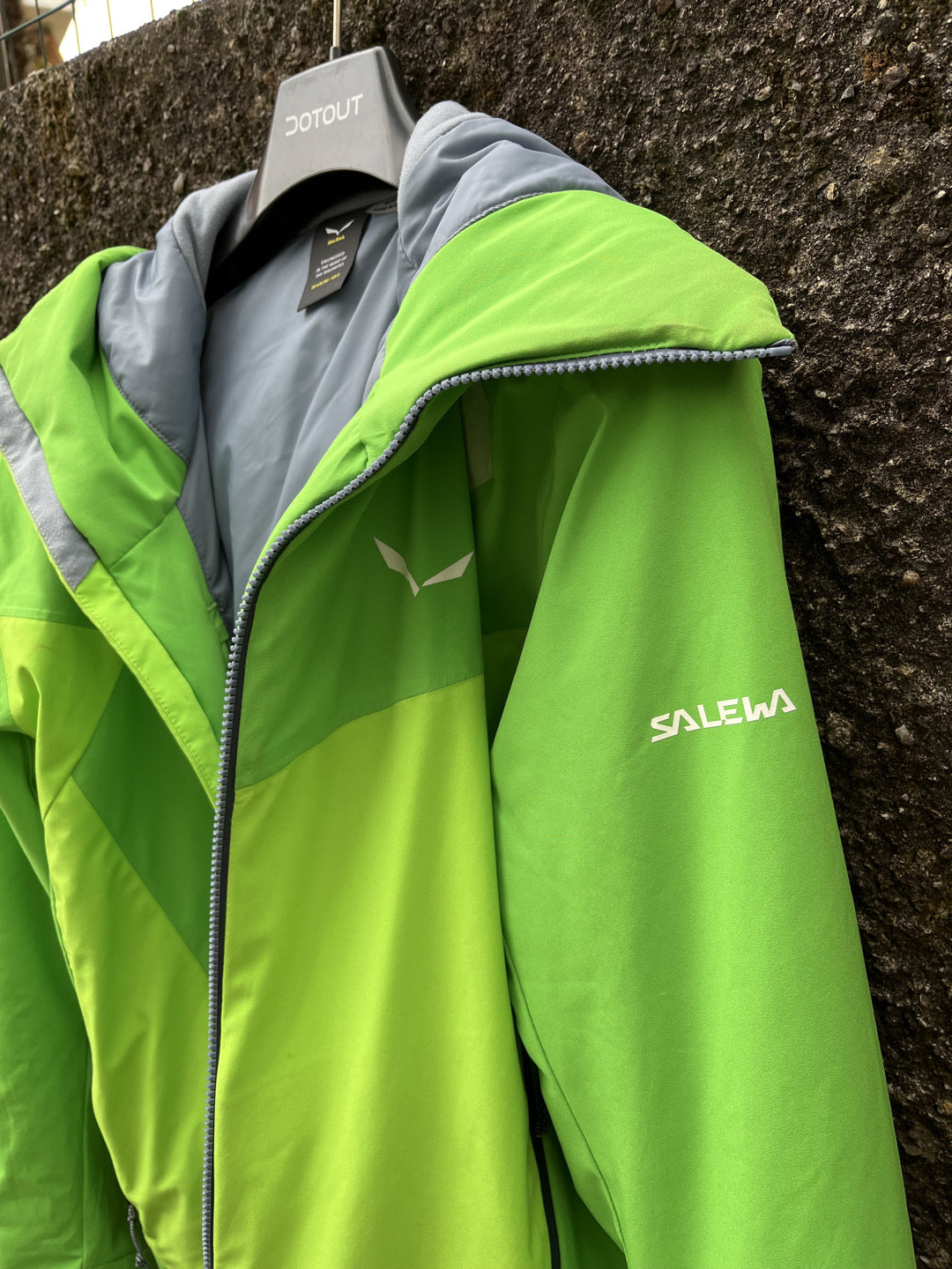 Giacca Salewa verde tg. M in buone condizioni