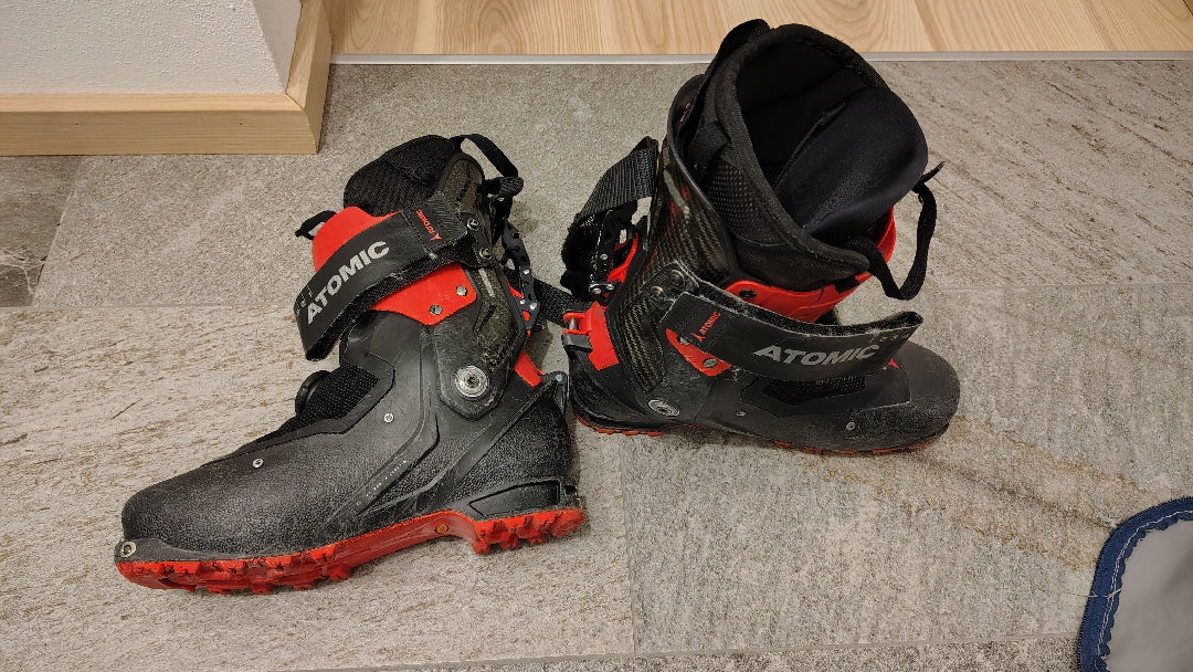 scarponi scialpinismo atomic carbon UL 28 cm
