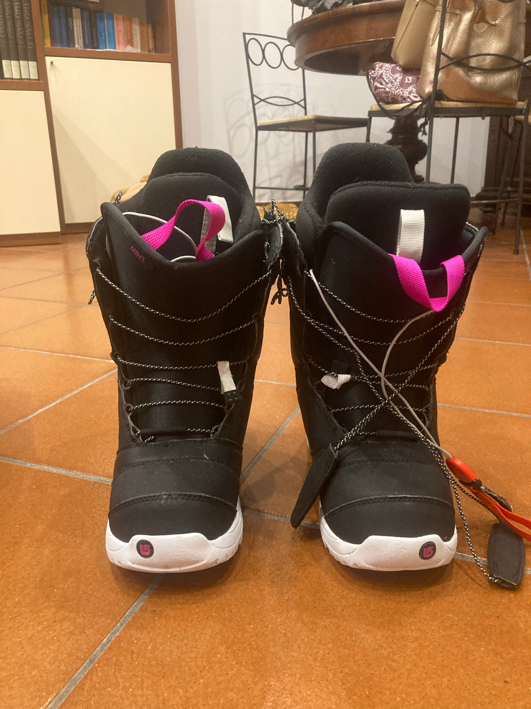 Scarponi snowboard Burton Mint tg. 37 usati