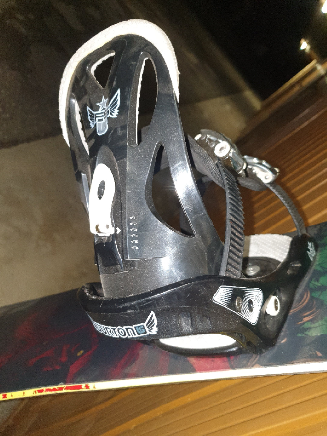 tavola snowboard usata Rossignol Angus + attacchi Burton