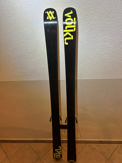 Sci freestyle Volkl Ledge 176cm usati