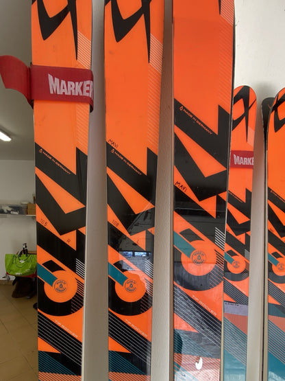 3 paia sci Volkl Racetiger DH e 3 paia da SG da gara usati