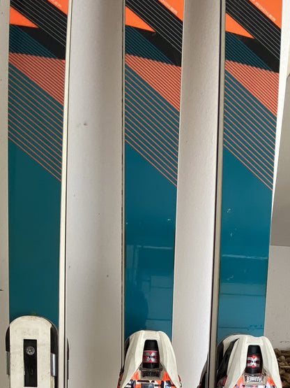 3 paia sci Volkl Racetiger DH e 3 paia da SG da gara usati