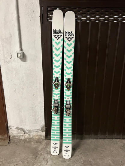 Set Sci freeride/scialpinismo Black Crows Atris 184 cm + pelli usati