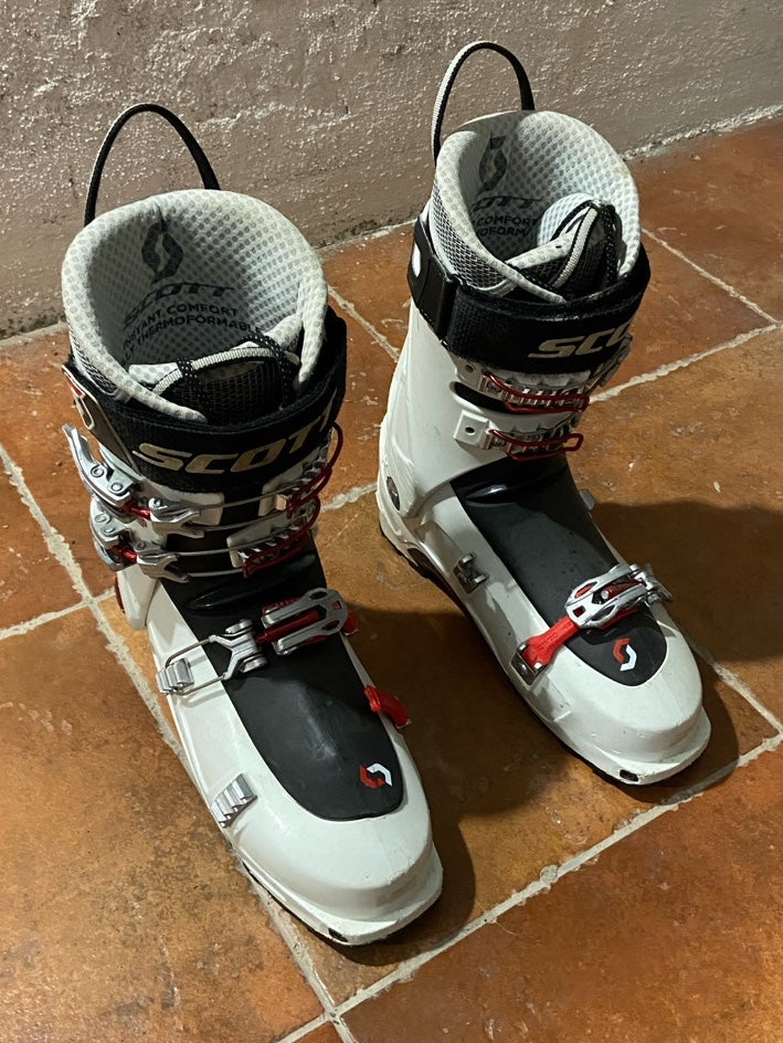 Scarpone Scott Celeste 27.5 sci alpinismo usato