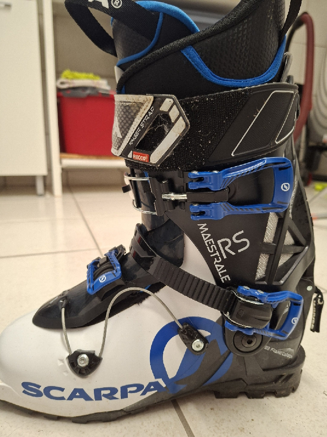 Set scialpinismo usato Black Crows Ova Freebird 175cm + attacchi Dynafit + Scarpa Maestrale 42.5 + pelli e rampante