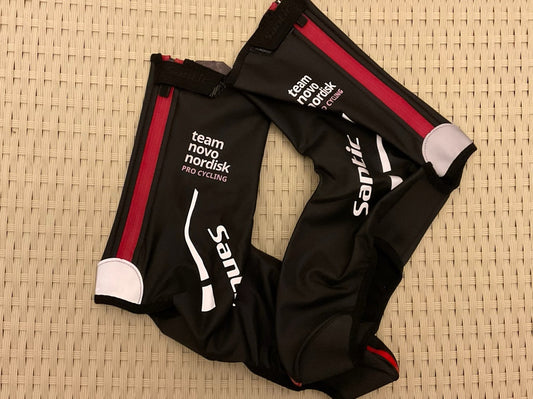 Copriscarpe ciclismo pioggia Santic Novo Nordisk tg. 43-44