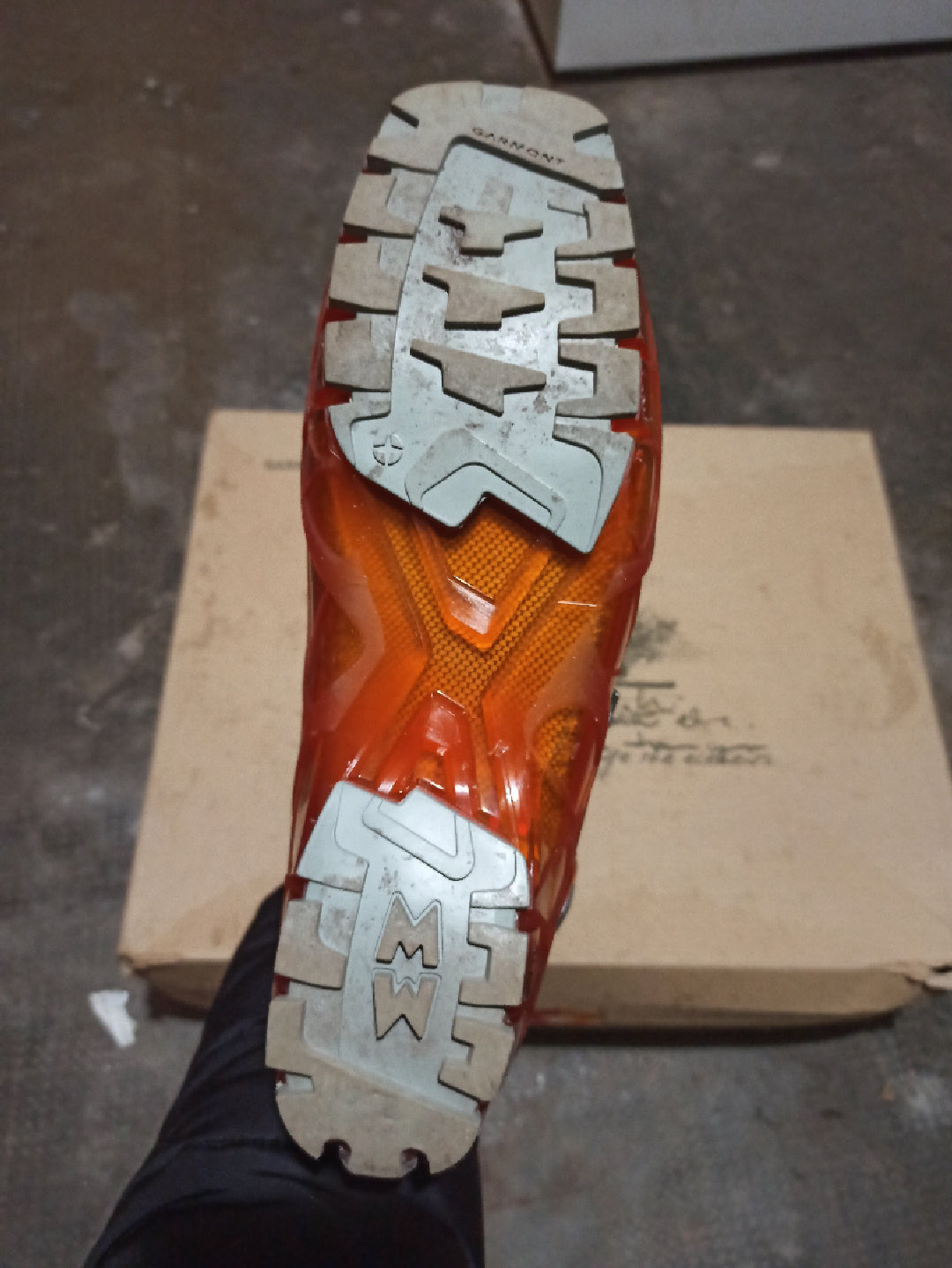 Scarponi scialpinismo Garmont tg. 28 usati