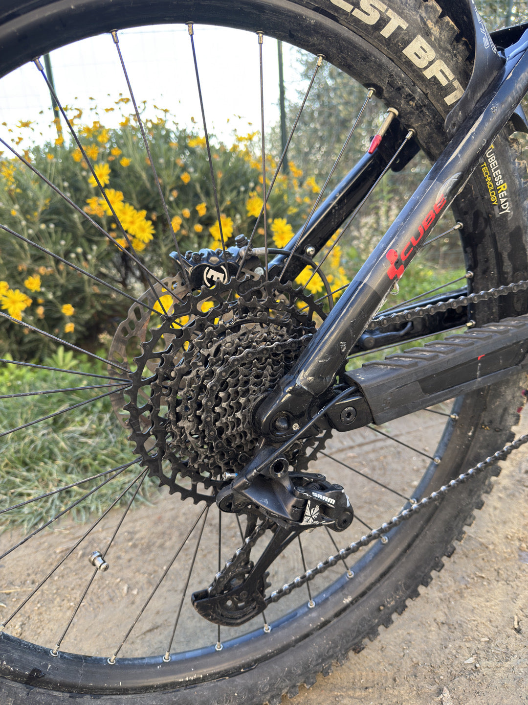 E-MTB Cube stereo Hybrid 160 tg. 27.5 usata