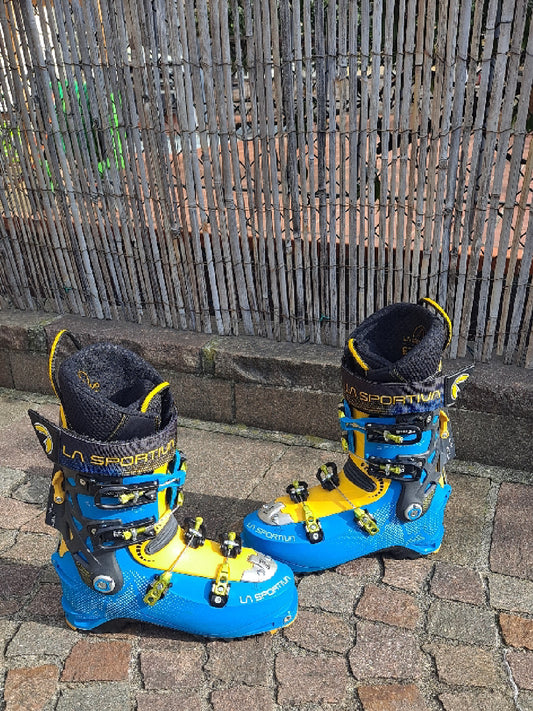Scarponi da sci alpinismo La Sportiva tg. 25 cm usati