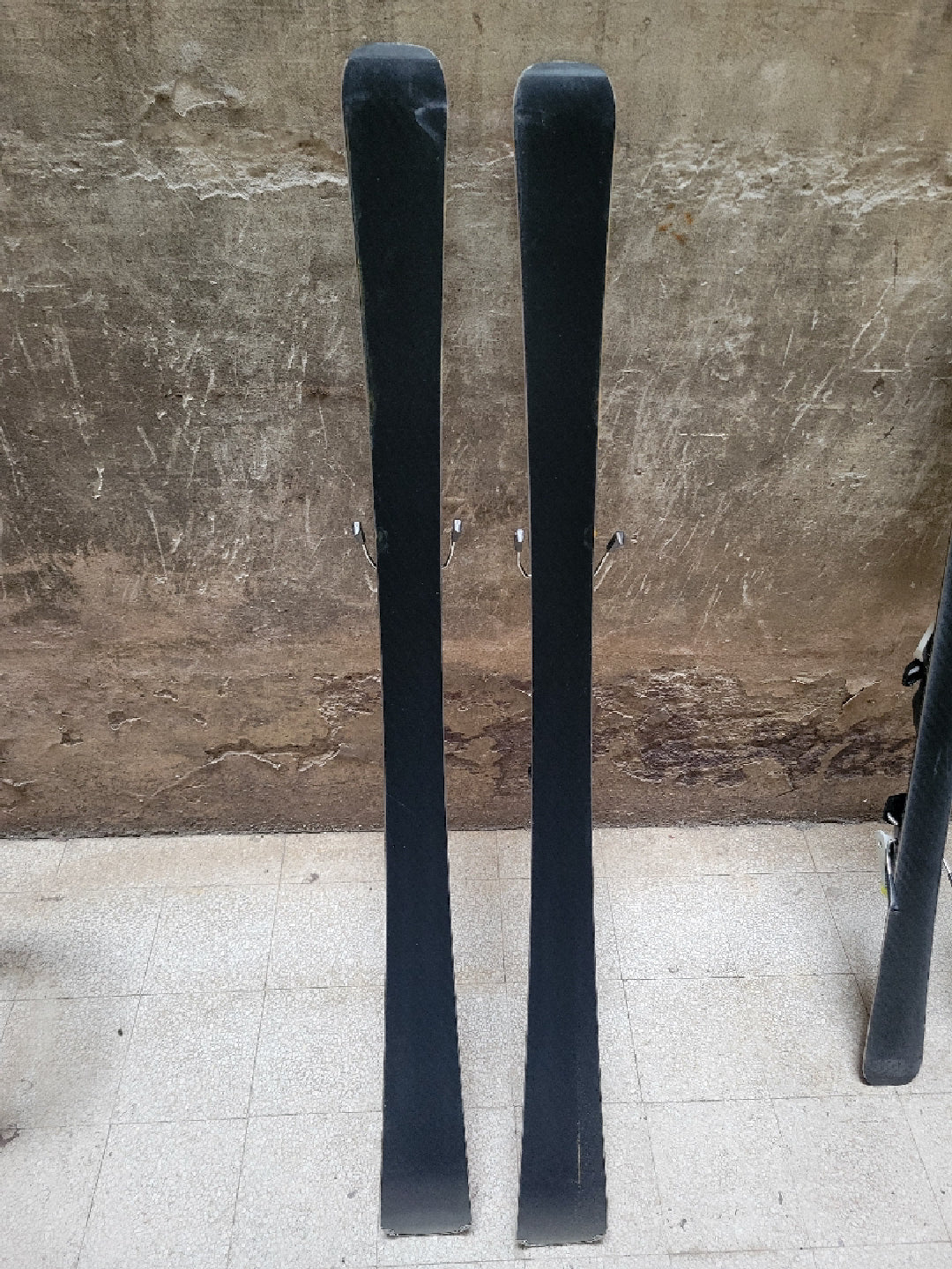 Sci usati Rossignol React RTX Fiber 150 cm + bastoncini