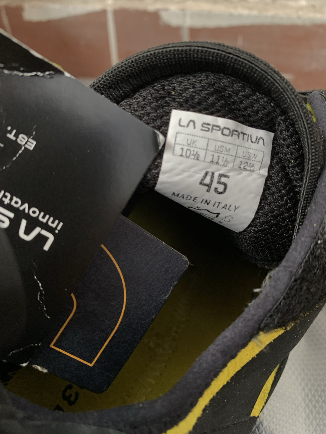 Scarpette arrampicata La Sportiva tg. 45 nuove