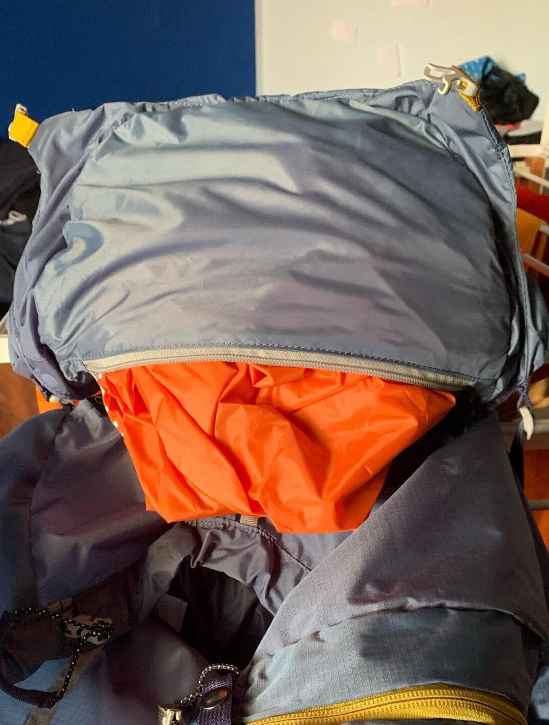 Zaino trekking MT 900 Light 50+10 litri usato