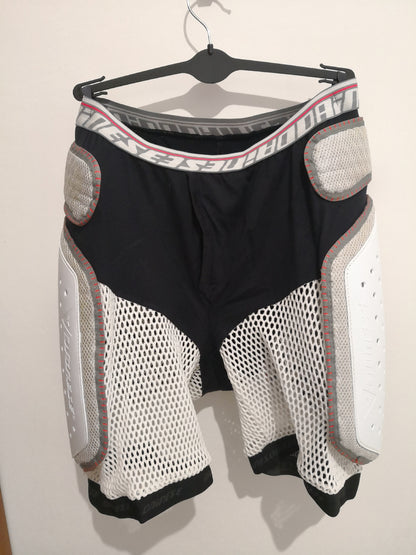 Pantaloncino protezione coccige snowboard Dainese tg. L usata