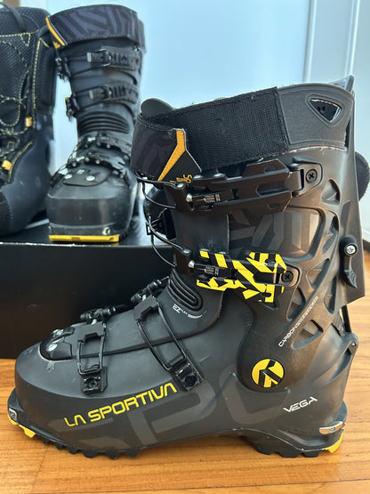 Scarponi Scialpinismo LA SPORTIVA VEGA 28-28.5 usati