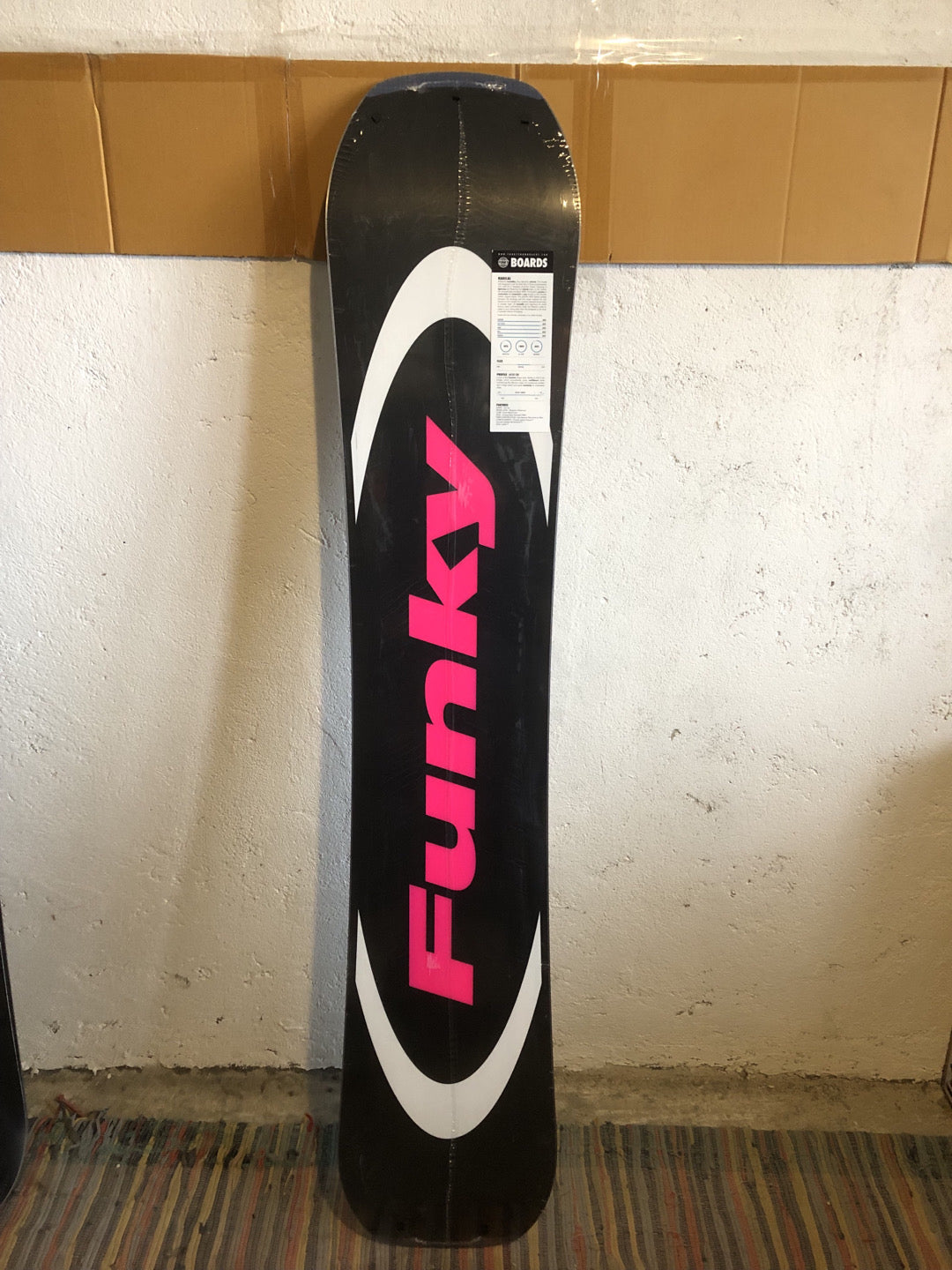 Tavola snow FUNKY Radical - Taglia 157 nuovo