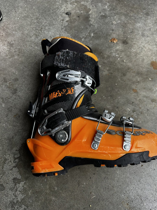 Scarpone sci alpinismo Scarpa Maestrale tg. 40.5 (295) usati