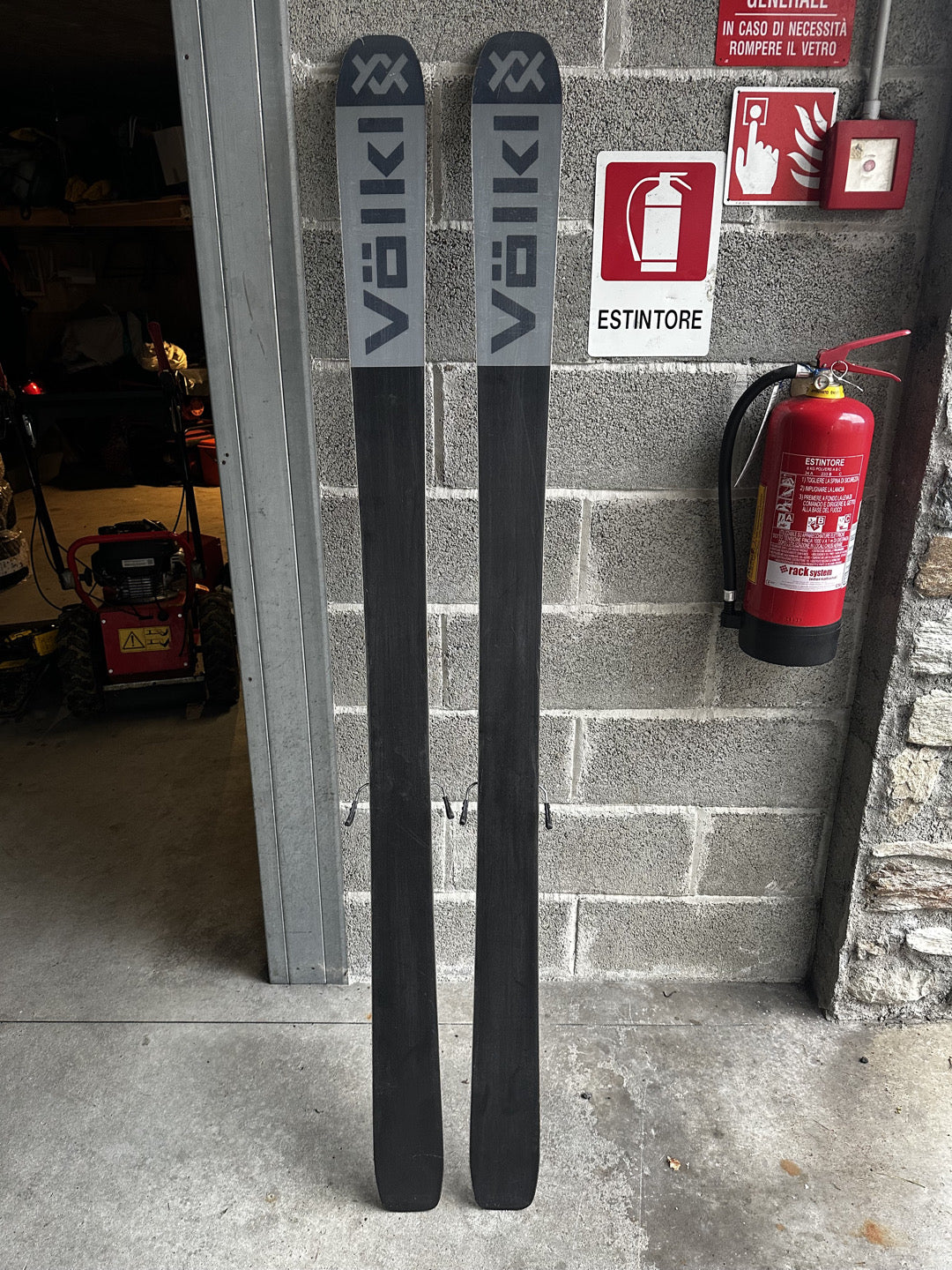 Sci freeride/alpinismo Volkl 90 184 cm r22.3 usati