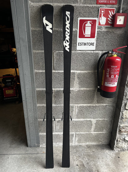 Sci Nordica Dobermann GRS 175 cm r18.5 usati