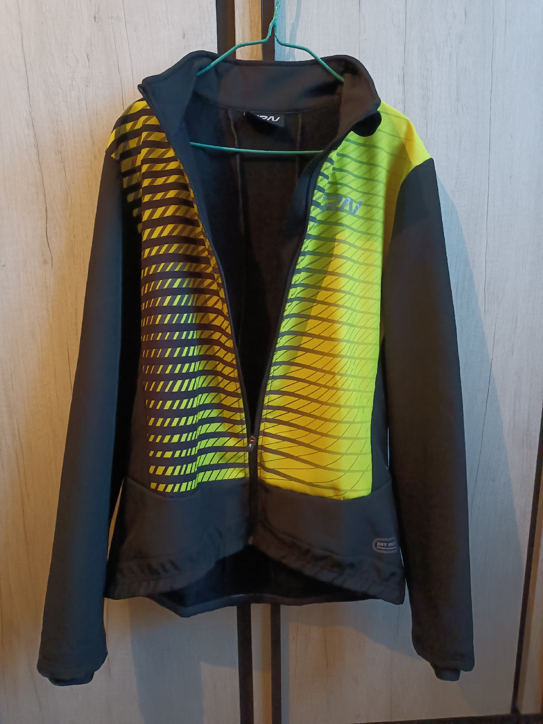 Giacca invernale marca CRN tg. M usata