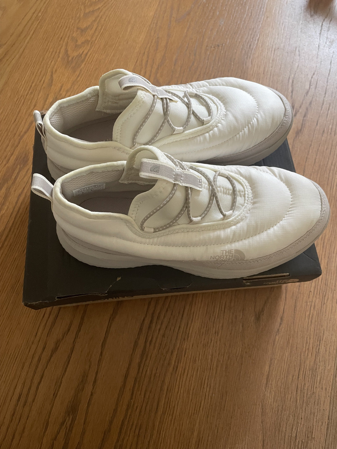 The North Face NSE low donna tg 39