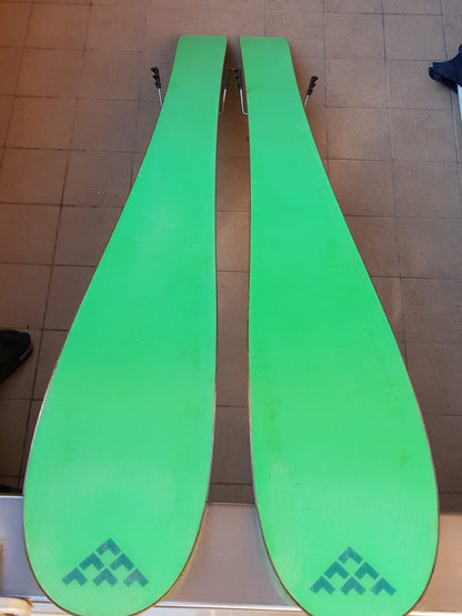 Sci scialpinismo Black Crowss Navis Freebird 179.4 cm usato