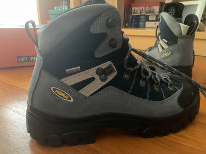 2x scarponcini trekking Salomon e Tecnica tg. 42