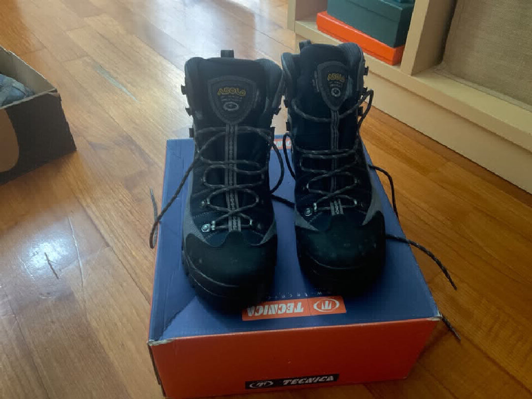 2x scarponcini trekking Salomon e Tecnica tg. 42