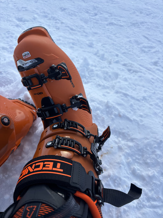 Scarponi sci Tecnica mach1 hv 130 tg. 28.5 usati