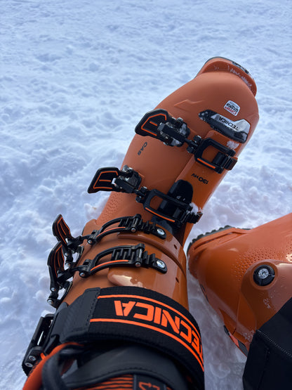 Scarponi sci Tecnica mach1 hv 130 tg. 28.5 usati